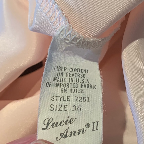 Vintage silky soft pale pink lingerie slip tank - Picture 3 of 4